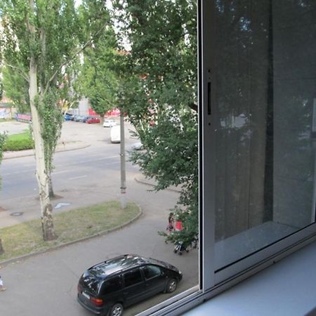 Апартаменты В Центре Металлургов 27 Kr Apartments Kryvy Rih Buitenkant foto